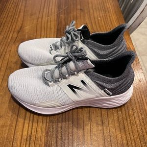 New Balance fresh foam Roav sneakers